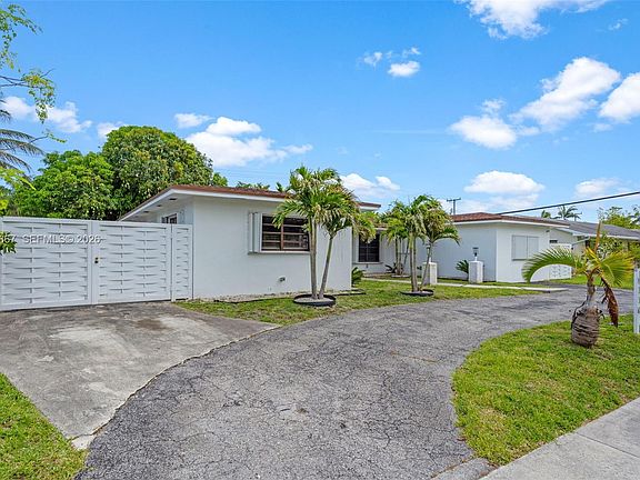 2nd image of 9110 Caribbean Blvd