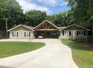 20909 Norman Shores Dr, Cornelius, NC 28031