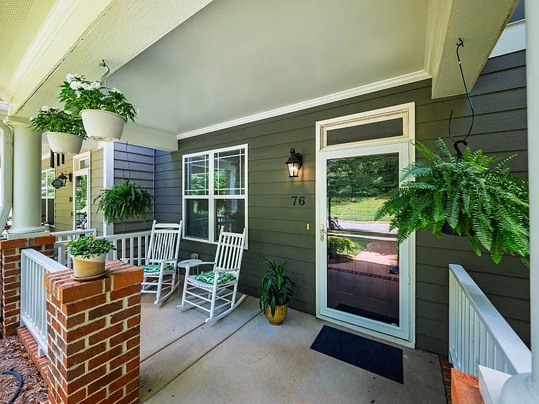 76 Millbrook Dr — Photo 4