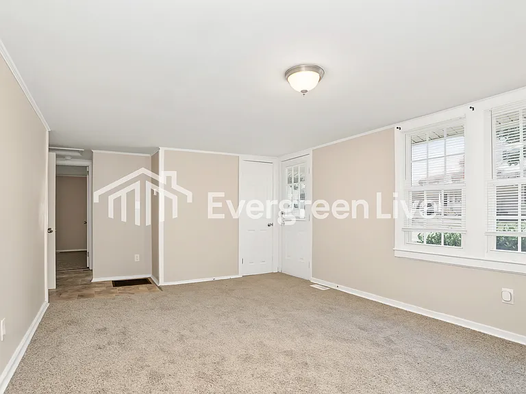 119 Kennedy Ave — Photo 7