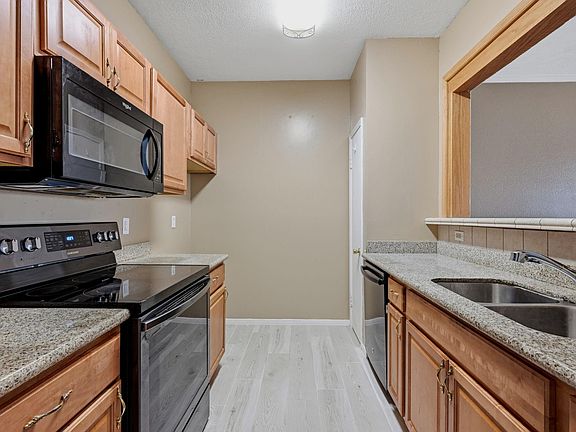 3rd image of 9800 Pagewood Ln APT 3403