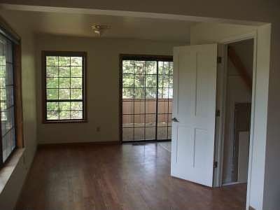 5th image of 9310 Hoberg Dr