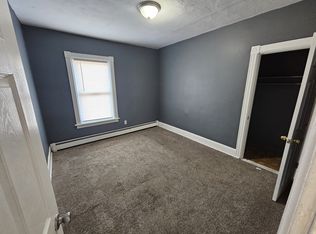 123 Norfolk Ave FLOOR 2, Pawtucket, RI 02861