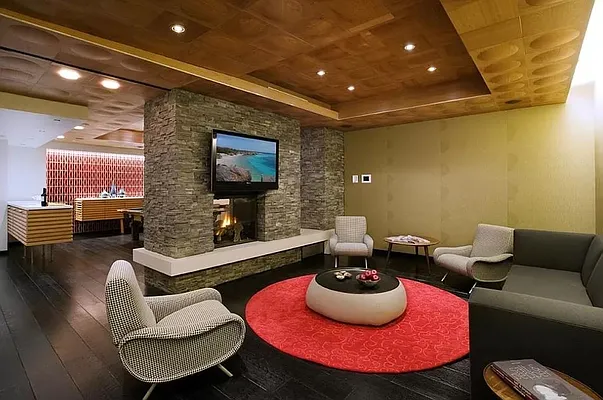 Rented by Corcoran | media 22