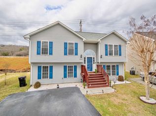 3485 Green Ridge Ct, Roanoke, VA 24019