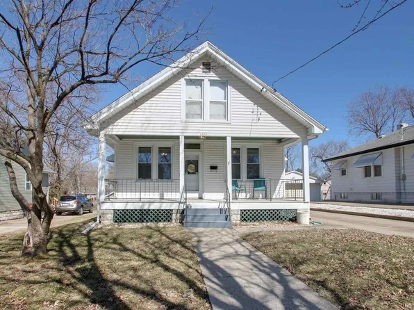 1421 Monroe St, Quincy, IL 62301
