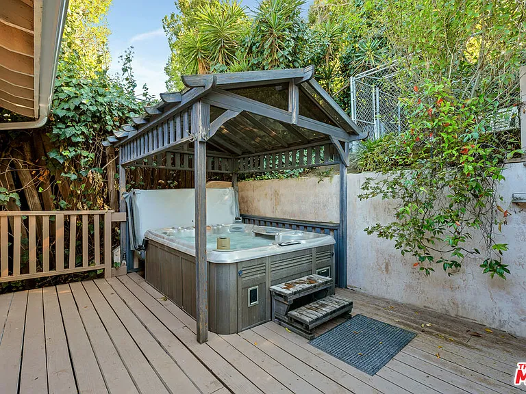 3331 Bennett Dr — Photo 36