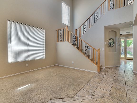 3rd image of 153 W Raven Dr