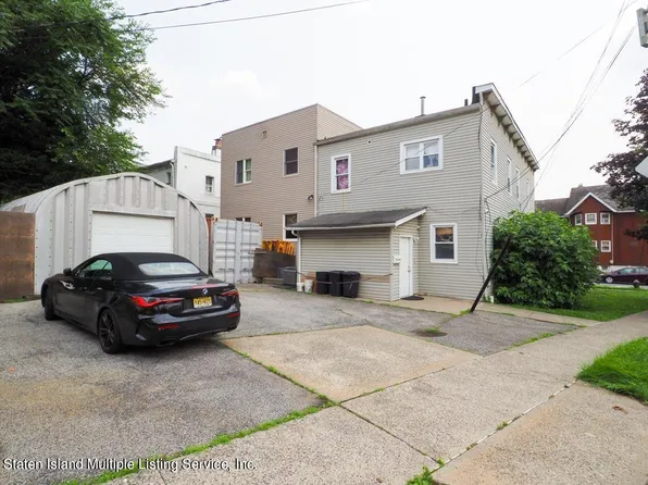 42 Laforge Pl #A, Staten Island, NY 10302