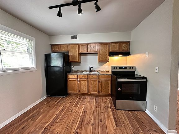 4th image of 508 College St #2