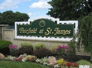 303 Flair Dr, Saint James, NY 11780