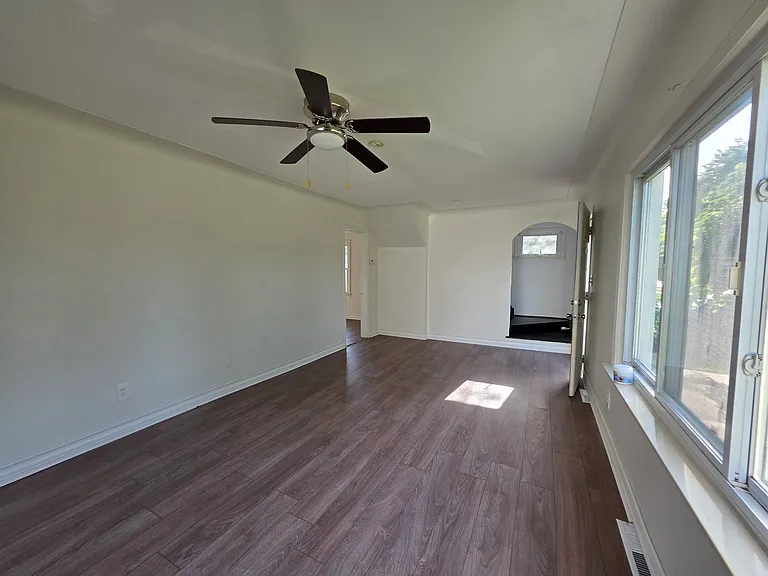 3342 Bart Ave — Photo 5