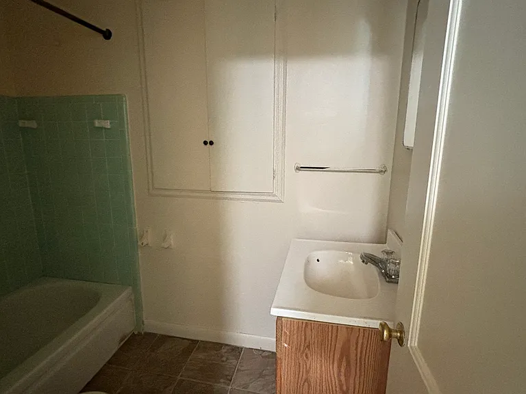 823 N Oswego Ave — Photo 18