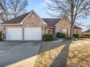 610 W 37th St, Sand Springs, OK 74063