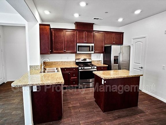 2nd image of 28819 Calle De La Paz Dr