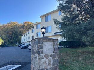 20 South St APT 6, Bethel, CT 06801