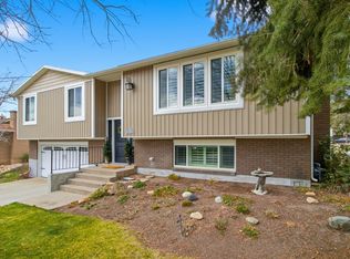 3533 E Country Manor Rd, Cottonwood Heights, UT 84121