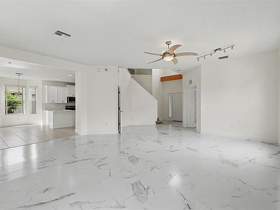 4th image of 4014 SW 51ST COURT