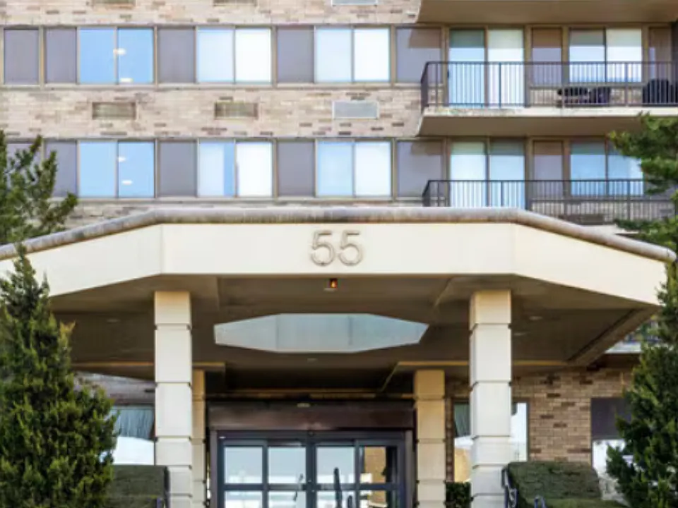 55 Ocean Ave #8K