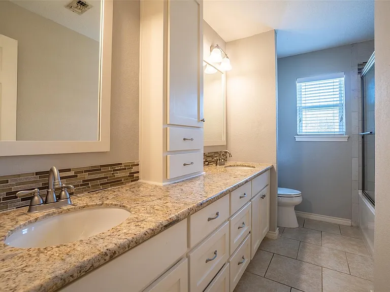 140 Lakewood Dr — Photo 29