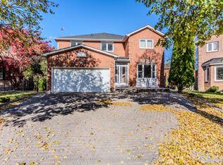 8 Dingwall Ct, Brampton, ON L6Z 2V3