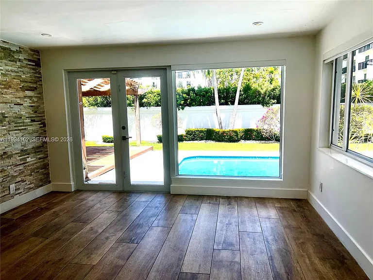 3551 E Glencoe St — Photo 14