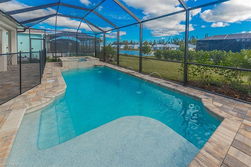 3 bed, 2.0 bath, 1816 sqft, $7,000 — Photo 1