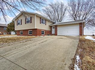 513 Franklin Ave, Troy, IL 62294