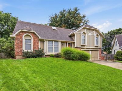 11620 Grant Dr, Overland Park, KS, 66210