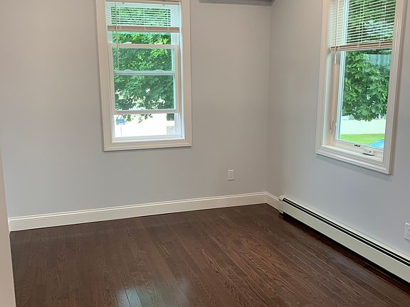 2nd image of 255 Fairview Ave Floor 1