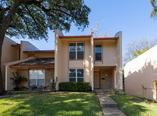 327 Valley Park Dr, Garland, TX 75043