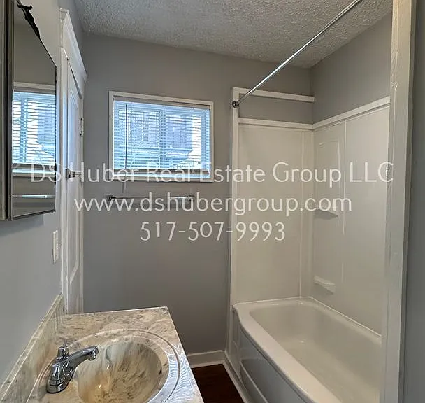 824 Cleveland St — Photo 8