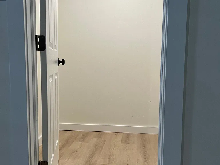 110 Railroad Ave #4 — Photo 6