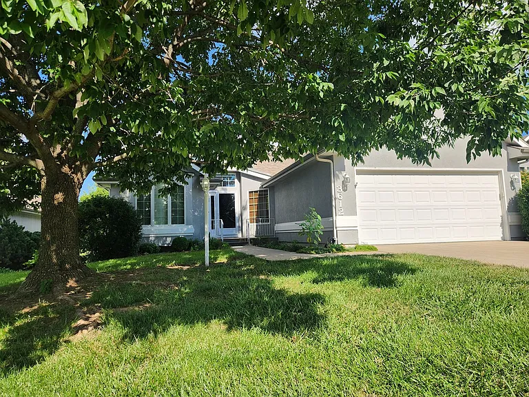 3612 SW Ashworth Ct — Photo 2