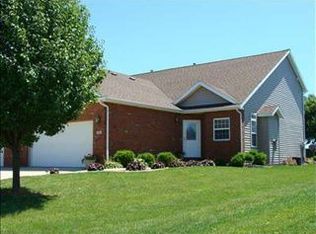 711 Clairidge Cc Grn, Normal, IL 61761