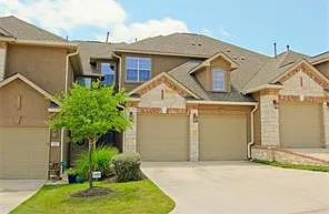 Lakeway Condo in Gated Community — Photo 1