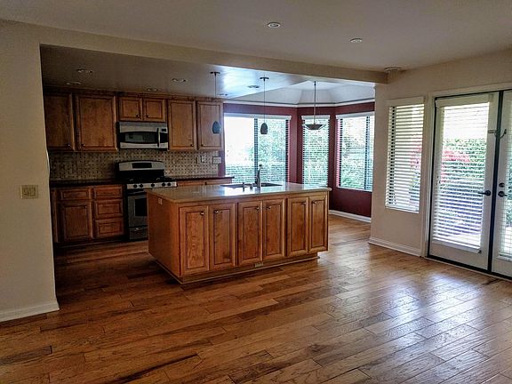 Family Room , Kitchen