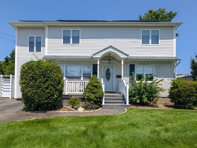 37 Seward Street, West Babylon, NY, 11704