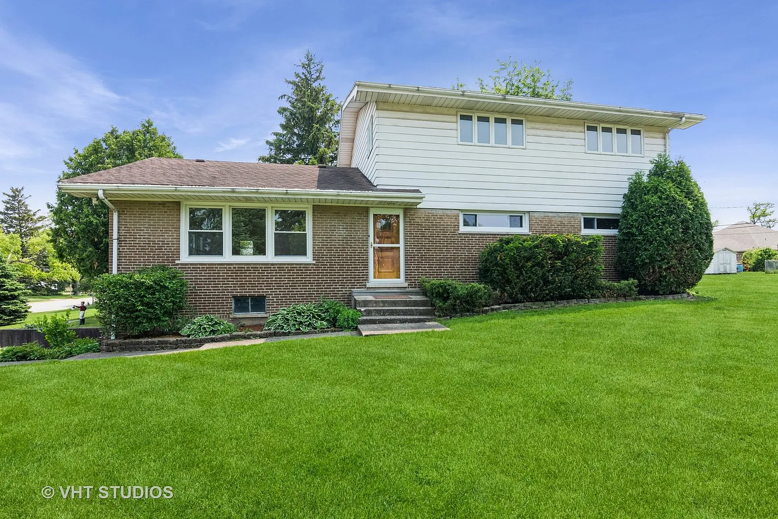 6904 Lorraine Dr photo 1