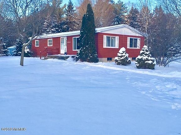 3rd image of 11950 Long Lake Dr NW