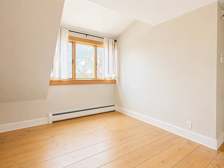 882 Jackson Rd — Photo 10