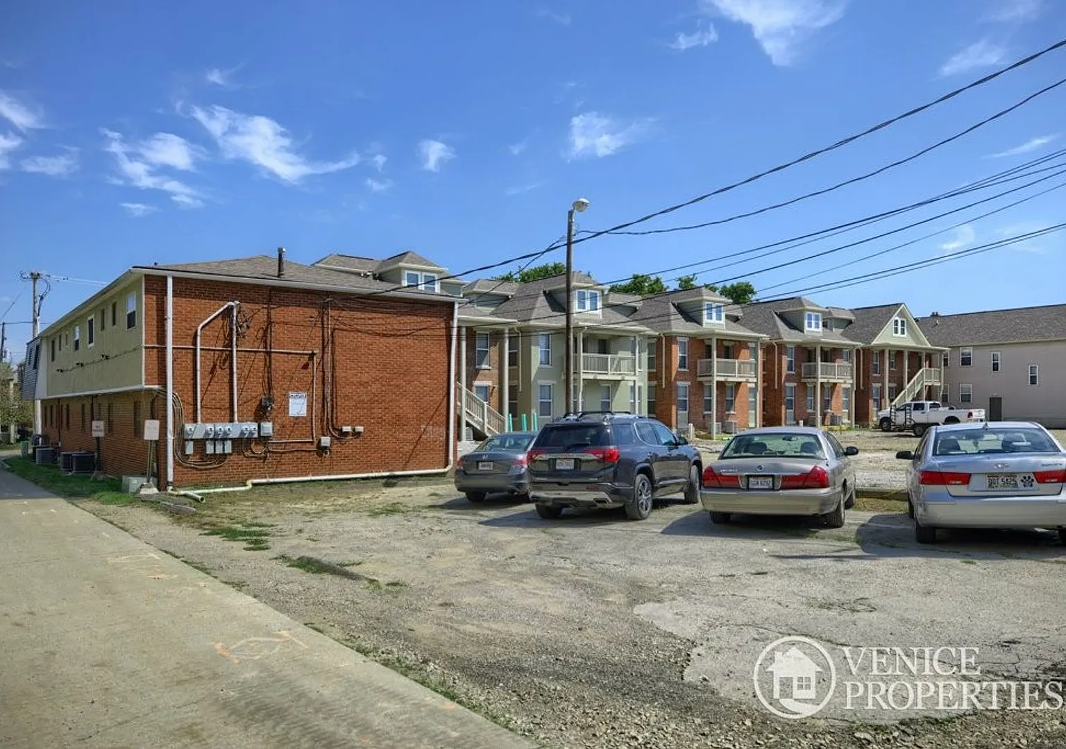 2 Bedroom On OSU Campus — Photo 2