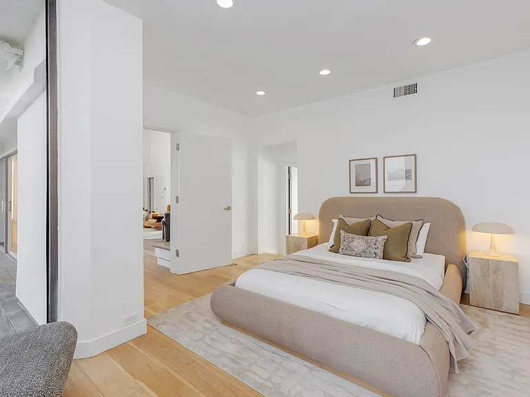 Pinnacle Pl — Photo 38
