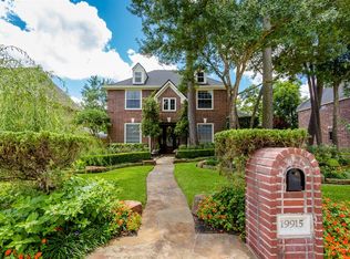 19915 Forest Dr, Spring, TX 77388