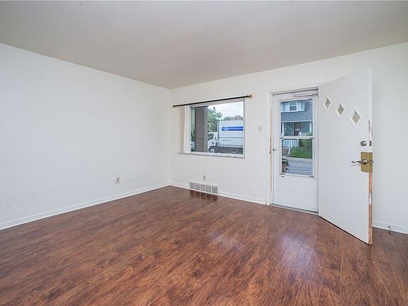3rd image of 230 & 232 Boden Ave