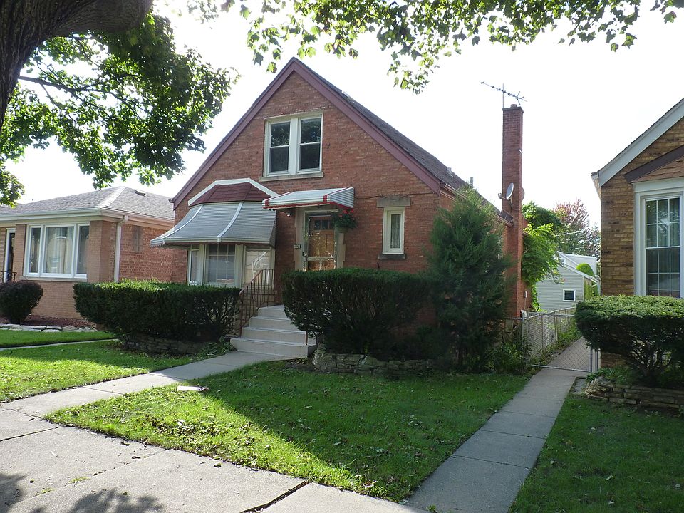 1st image of 3626 N Oconto Ave