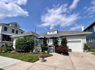 9 N Harding Ave, Margate, NJ 08402