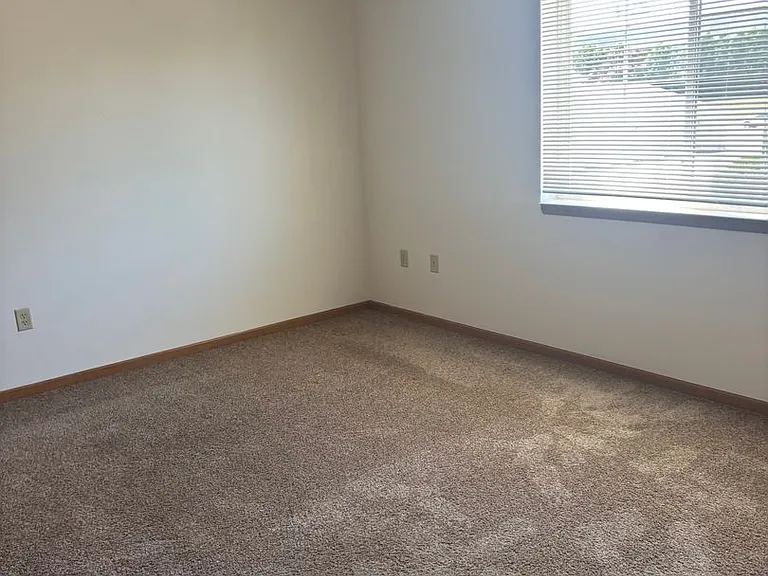 W1083 Lewis Ln — Photo 48