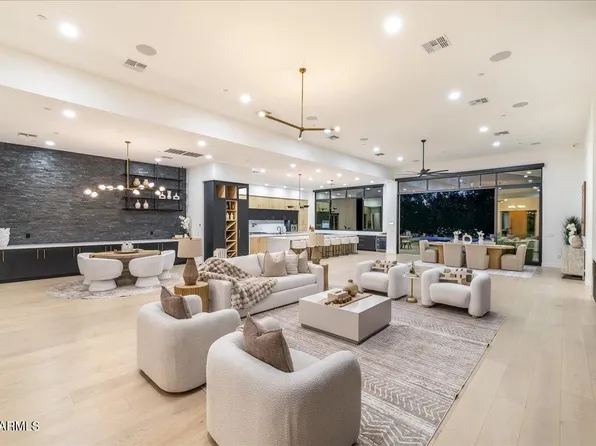 11681 E COCHISE Drive, Scottsdale, AZ 85259