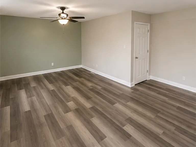1115 Maxwell St — Photo 8
